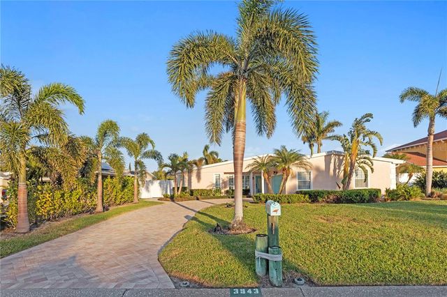 3943 FONTAINEBLEAU DRIVE, Tampa, FL 33634