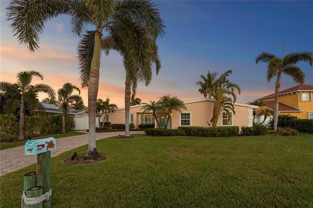 3943 FONTAINEBLEAU DRIVE, Tampa, FL 33634
