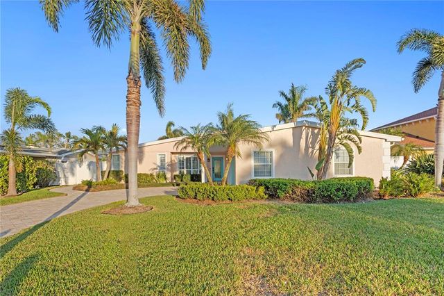 3943 FONTAINEBLEAU DRIVE, Tampa, FL 33634