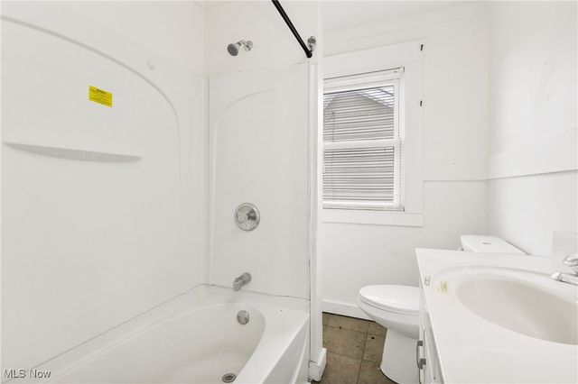 126 Churchill Road, Girard, OH 44420