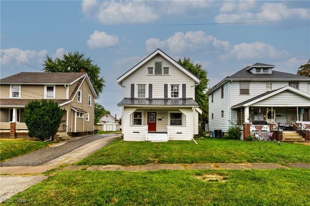 126 Churchill Road, Girard, OH 44420