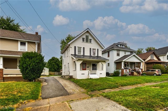 126 Churchill Road, Girard, OH 44420