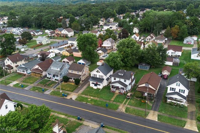 126 Churchill Road, Girard, OH 44420