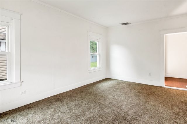 126 Churchill Road, Girard, OH 44420