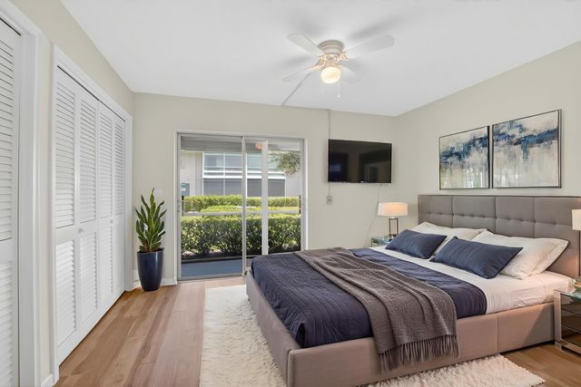 660 Horizon W 107, Boynton Beach, FL 33435