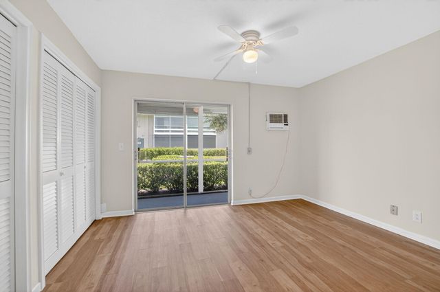 660 Horizon W 107, Boynton Beach, FL 33435