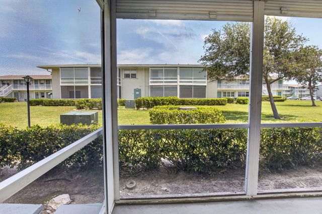 660 Horizon W 107, Boynton Beach, FL 33435