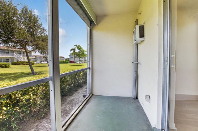 660 Horizon W 107, Boynton Beach, FL 33435