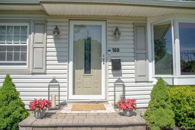 169 N Magnolia Street, Pearl River, NY 10965