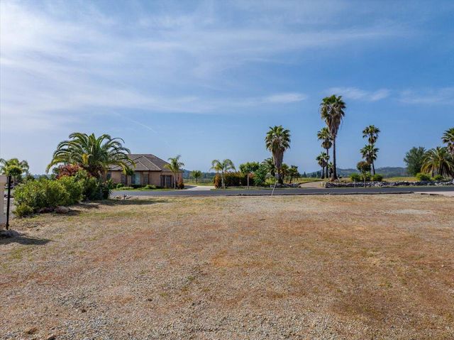 871 Santa Cruz Drive, Redding, CA 96003