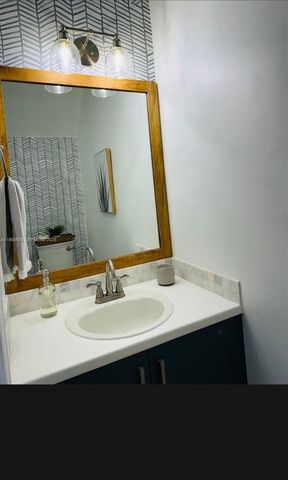 3776 San Simeon Cir, Weston, FL 33331