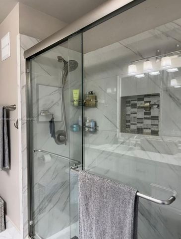 3776 San Simeon Cir, Weston, FL 33331