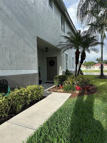3776 San Simeon Cir, Weston, FL 33331