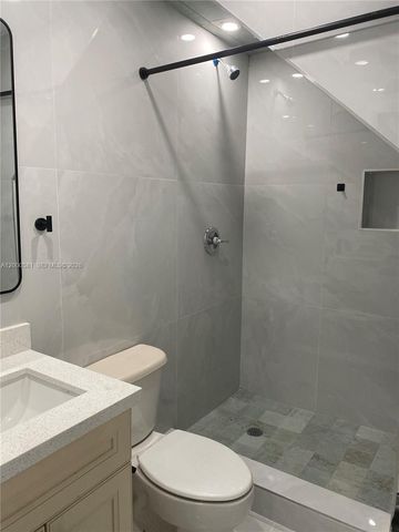 2350 SW 26th Ln, Miami, FL 33133