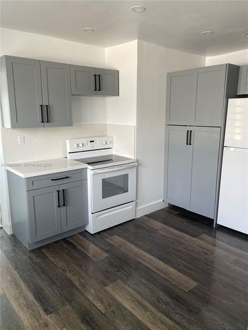 2350 SW 26th Ln, Miami, FL 33133