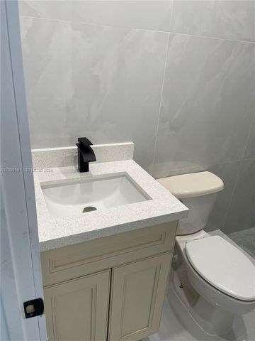 2350 SW 26th Ln, Miami, FL 33133