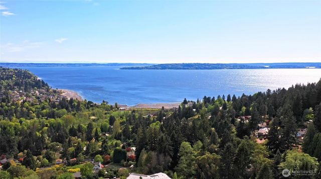 1429 SW 170th Street, Normandy Park, WA 98166