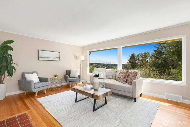 1429 SW 170th Street, Normandy Park, WA 98166