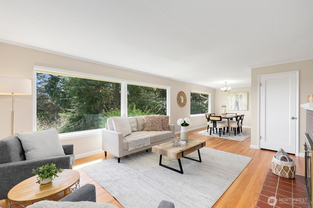 1429 SW 170th Street, Normandy Park, WA 98166