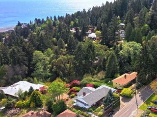 1429 SW 170th Street, Normandy Park, WA 98166