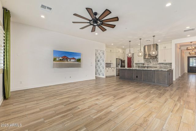 11097 N SPEARFISH Street, Surprise, AZ 85388