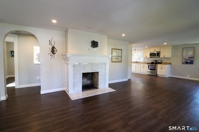 66 Nehantic Drive, East Lyme, CT 06357