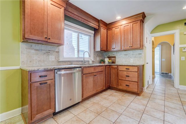 52 Edgemont Road, Rochester, NY 14620