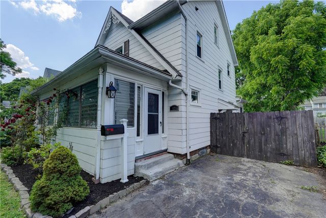 52 Edgemont Road, Rochester, NY 14620