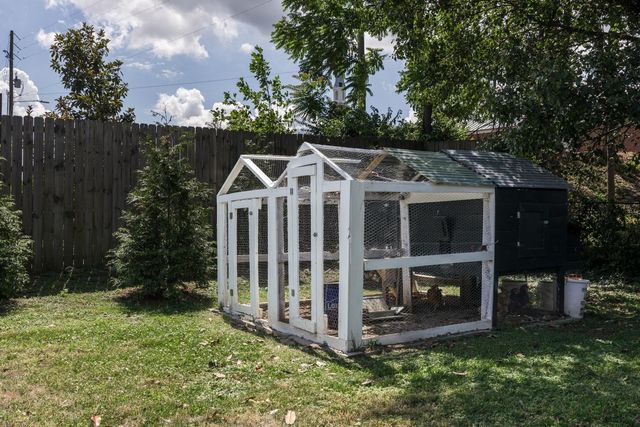 3616 Hoods Hill Rd, Nashville, TN 37215
