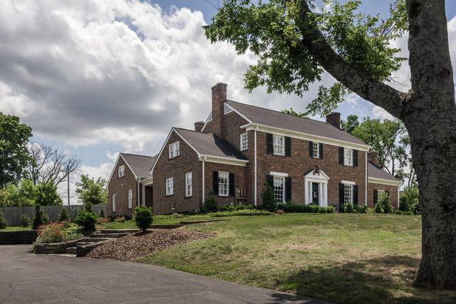 3616 Hoods Hill Rd, Nashville, TN 37215