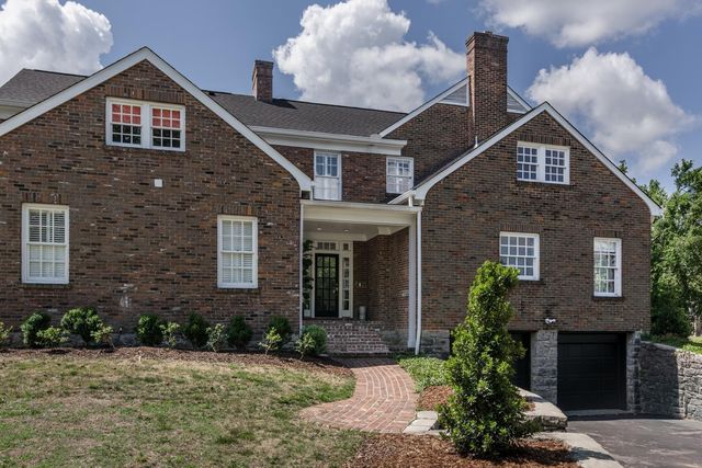 3616 Hoods Hill Rd, Nashville, TN 37215