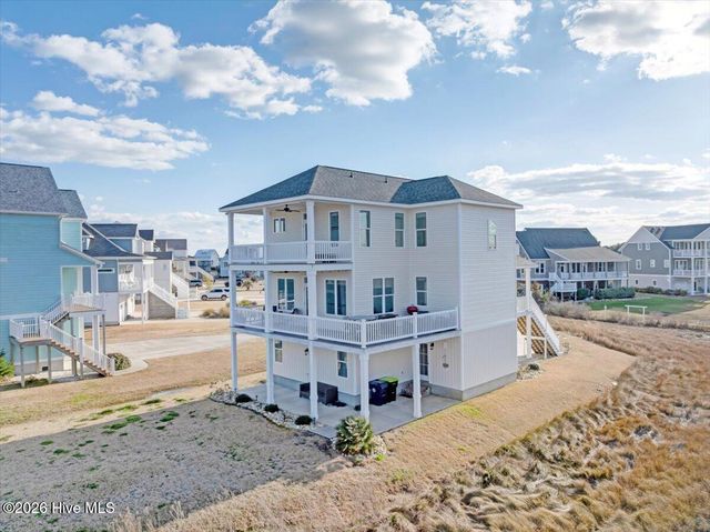 1206 Pinnacle Court, Morehead City, NC 28557