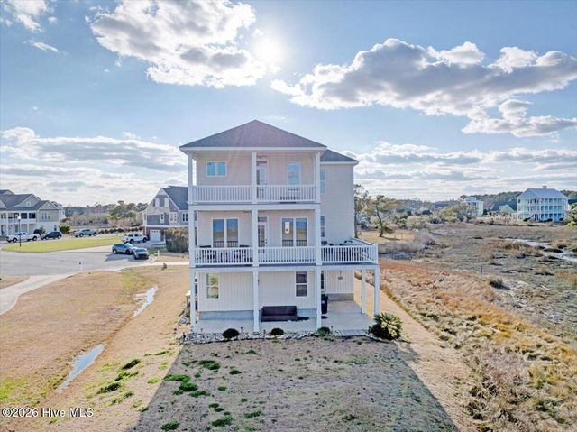 1206 Pinnacle Court, Morehead City, NC 28557