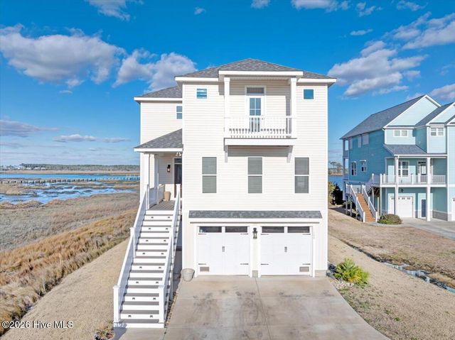 1206 Pinnacle Court, Morehead City, NC 28557