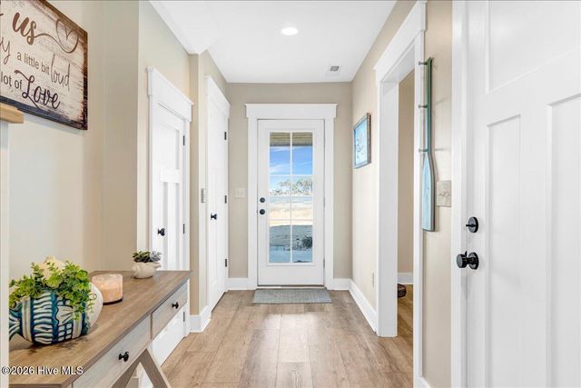 1206 Pinnacle Court, Morehead City, NC 28557