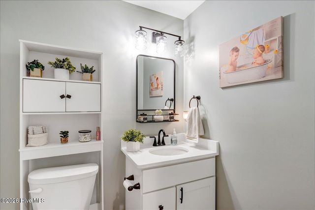 1206 Pinnacle Court, Morehead City, NC 28557