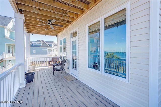 1206 Pinnacle Court, Morehead City, NC 28557