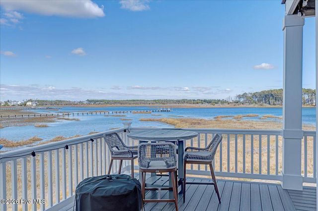 1206 Pinnacle Court, Morehead City, NC 28557