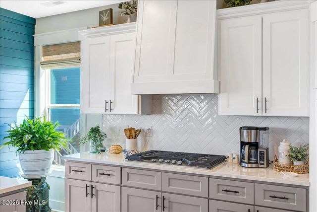 1206 Pinnacle Court, Morehead City, NC 28557