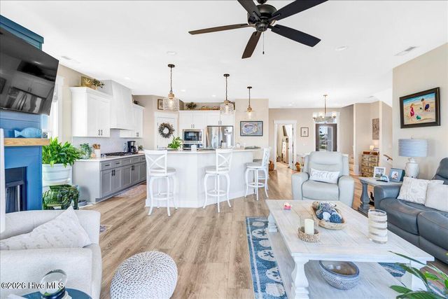 1206 Pinnacle Court, Morehead City, NC 28557