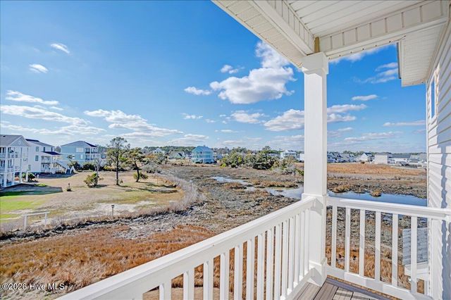 1206 Pinnacle Court, Morehead City, NC 28557