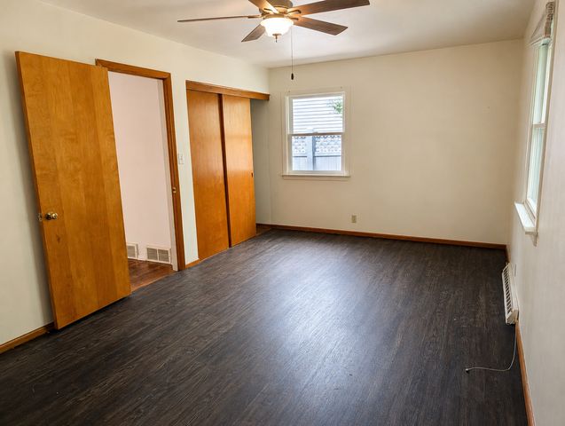 231 River Drive, Dekalb, IL 60115