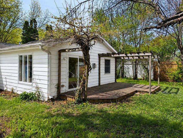 231 River Drive, Dekalb, IL 60115