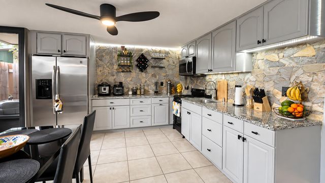 1034 MANOR Drive, Palm Springs, FL 33461
