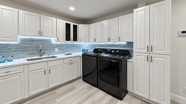 1034 MANOR Drive, Palm Springs, FL 33461
