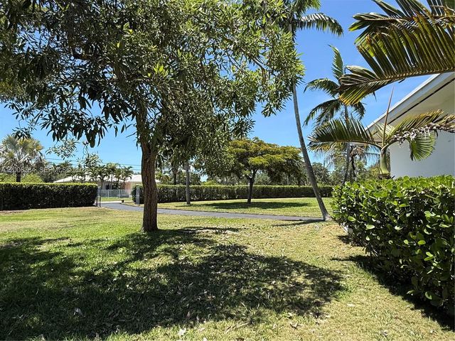 15395 SW 272nd St, Homestead, FL 33032