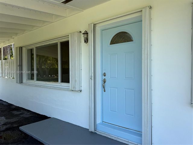 15395 SW 272nd St, Homestead, FL 33032