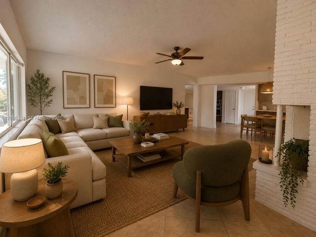15395 SW 272nd St, Homestead, FL 33032
