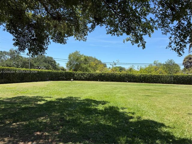 15395 SW 272nd St, Homestead, FL 33032