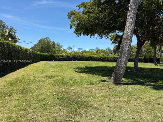 15395 SW 272nd St, Homestead, FL 33032